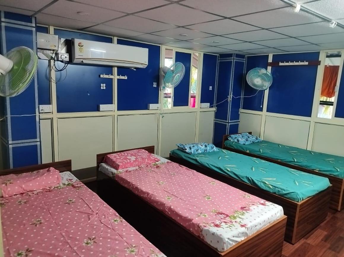 Rajeswari Ac Dormitory For Indian Males Only Port Blair Exterior foto